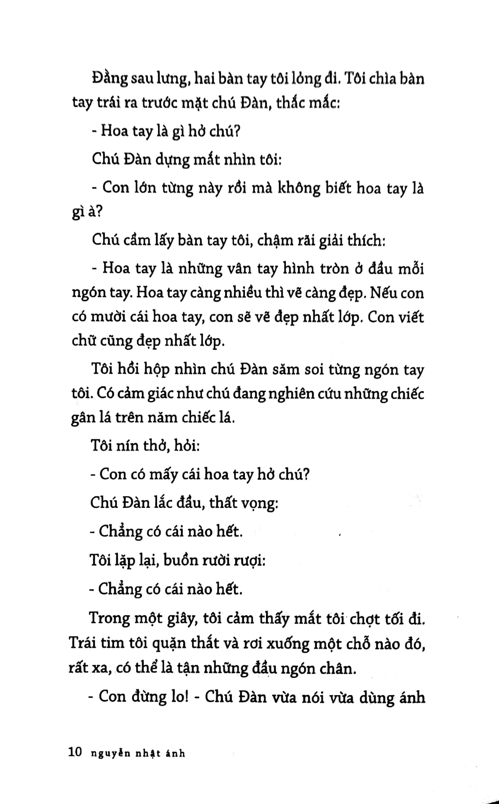 Sách Tôi thấy hoa vàng trên cỏ xanh